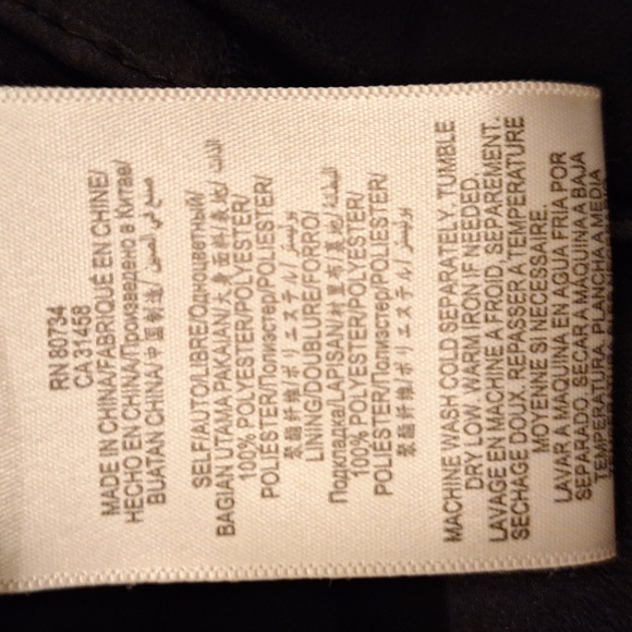 BNWT BCBGeneration Black Beautiful  Cocktail Dress Shrt w Pleat Skirt Size 4 - Picture 11 of 11